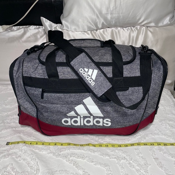 ADIDAS DUFFLE BAG - Picture 6 of 8